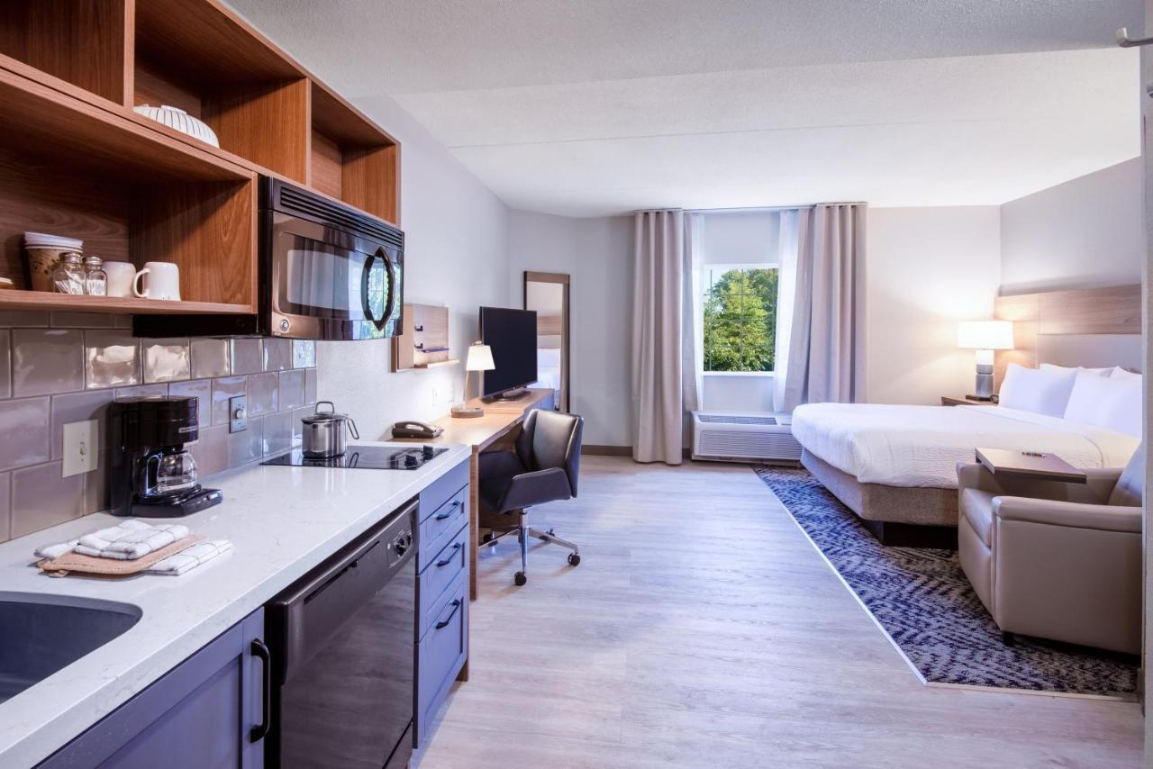 Candlewood Suites Manassas By Ihg Екстериор снимка