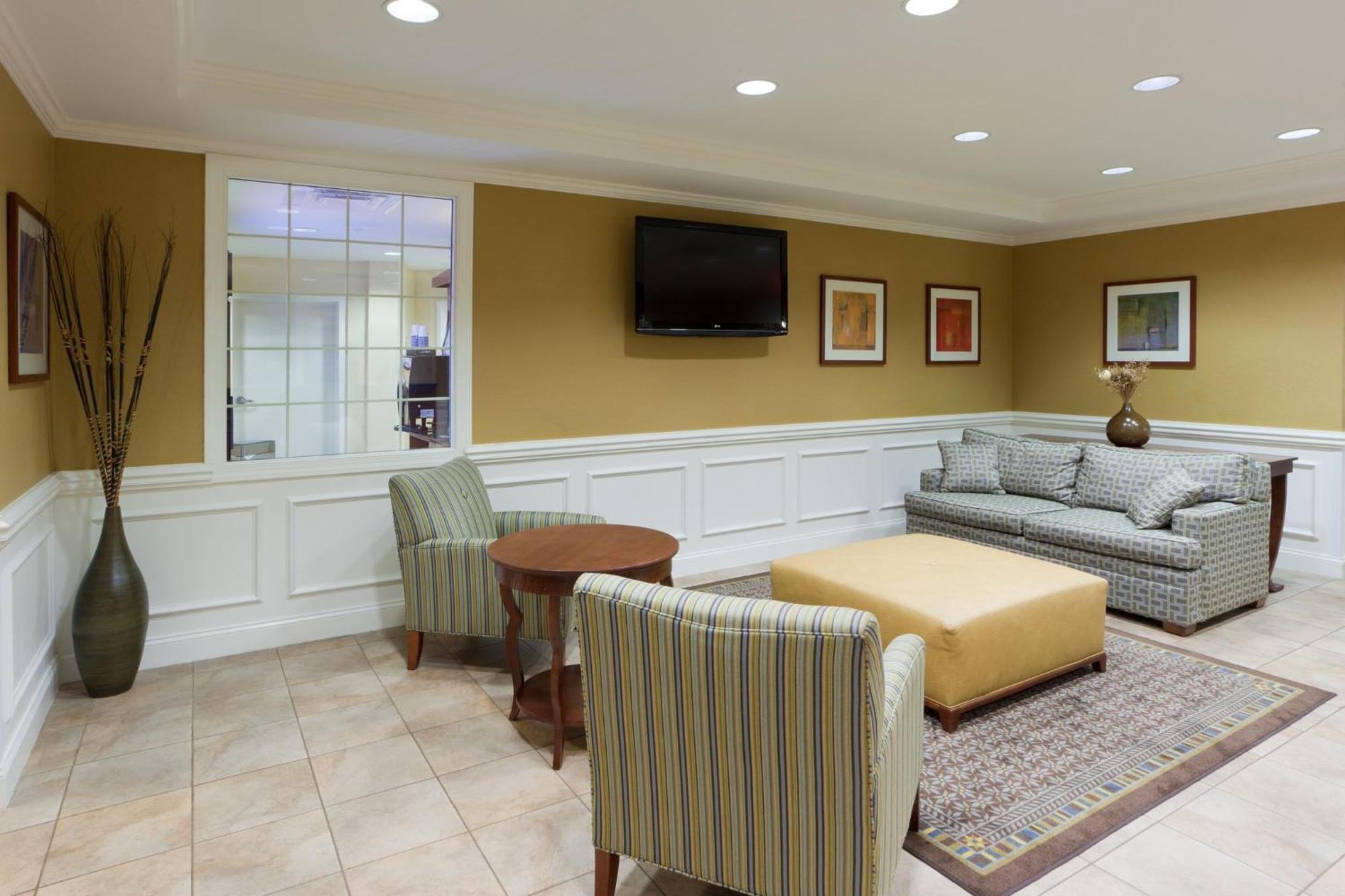 Candlewood Suites Manassas By Ihg Екстериор снимка