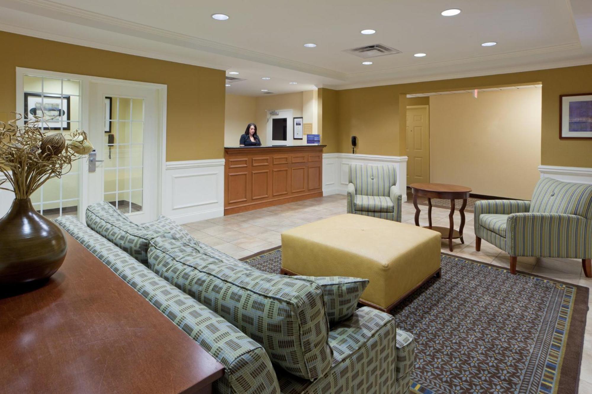 Candlewood Suites Manassas By Ihg Екстериор снимка