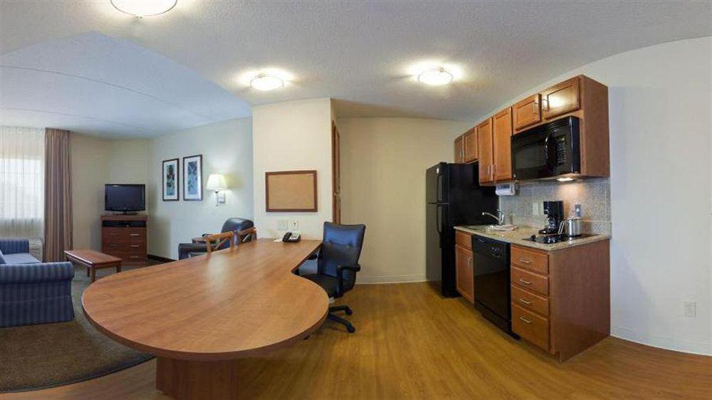 Candlewood Suites Manassas By Ihg Екстериор снимка
